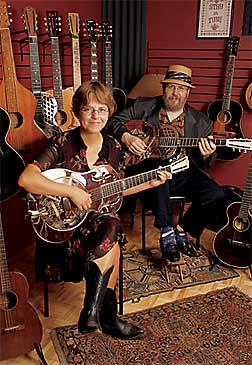 Dakota Dave Hull and Kari Larson